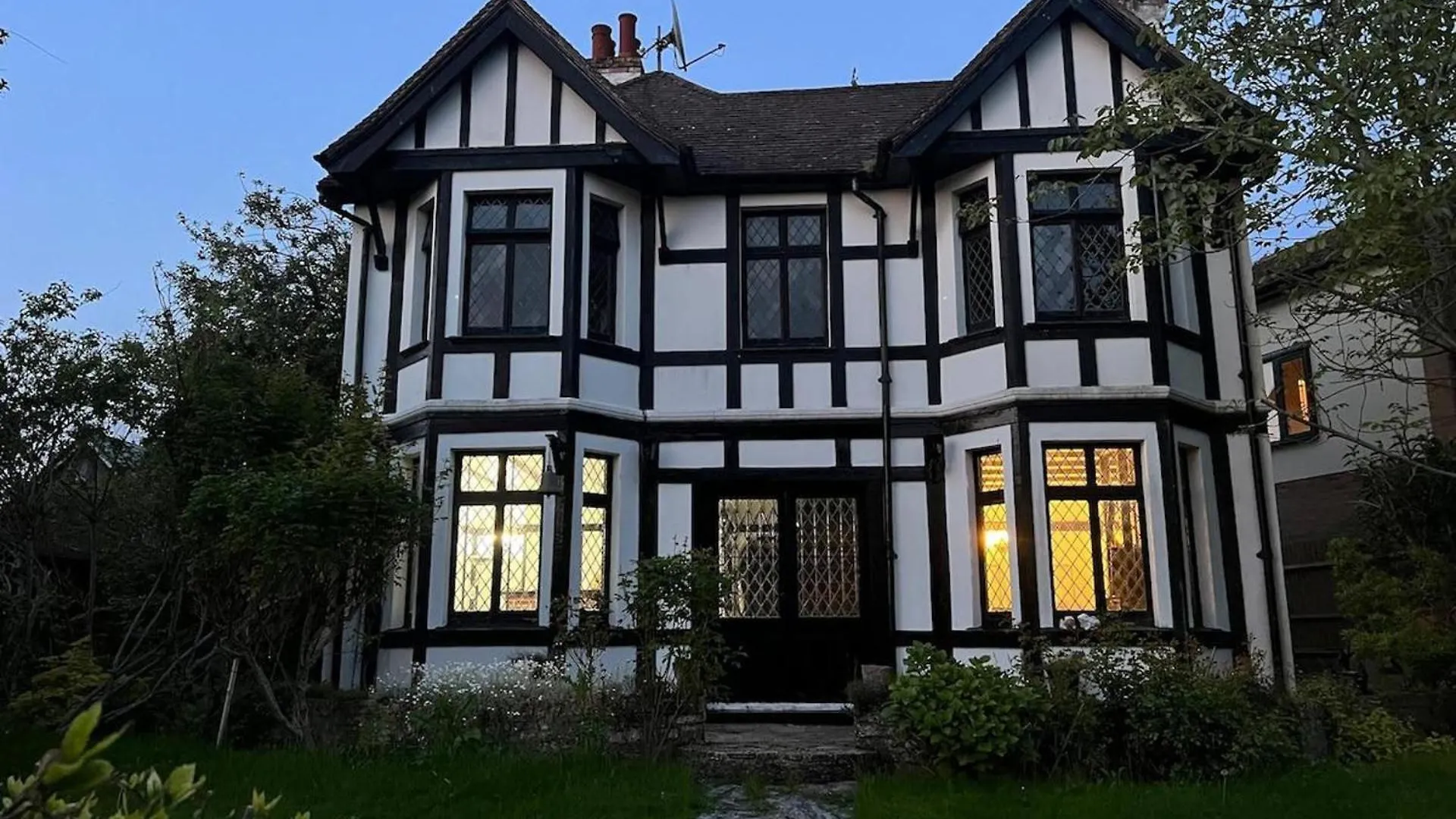 Lux 8Br Thamesfront Villa W Yacht & Sauna Staines-upon-Thames United Kingdom