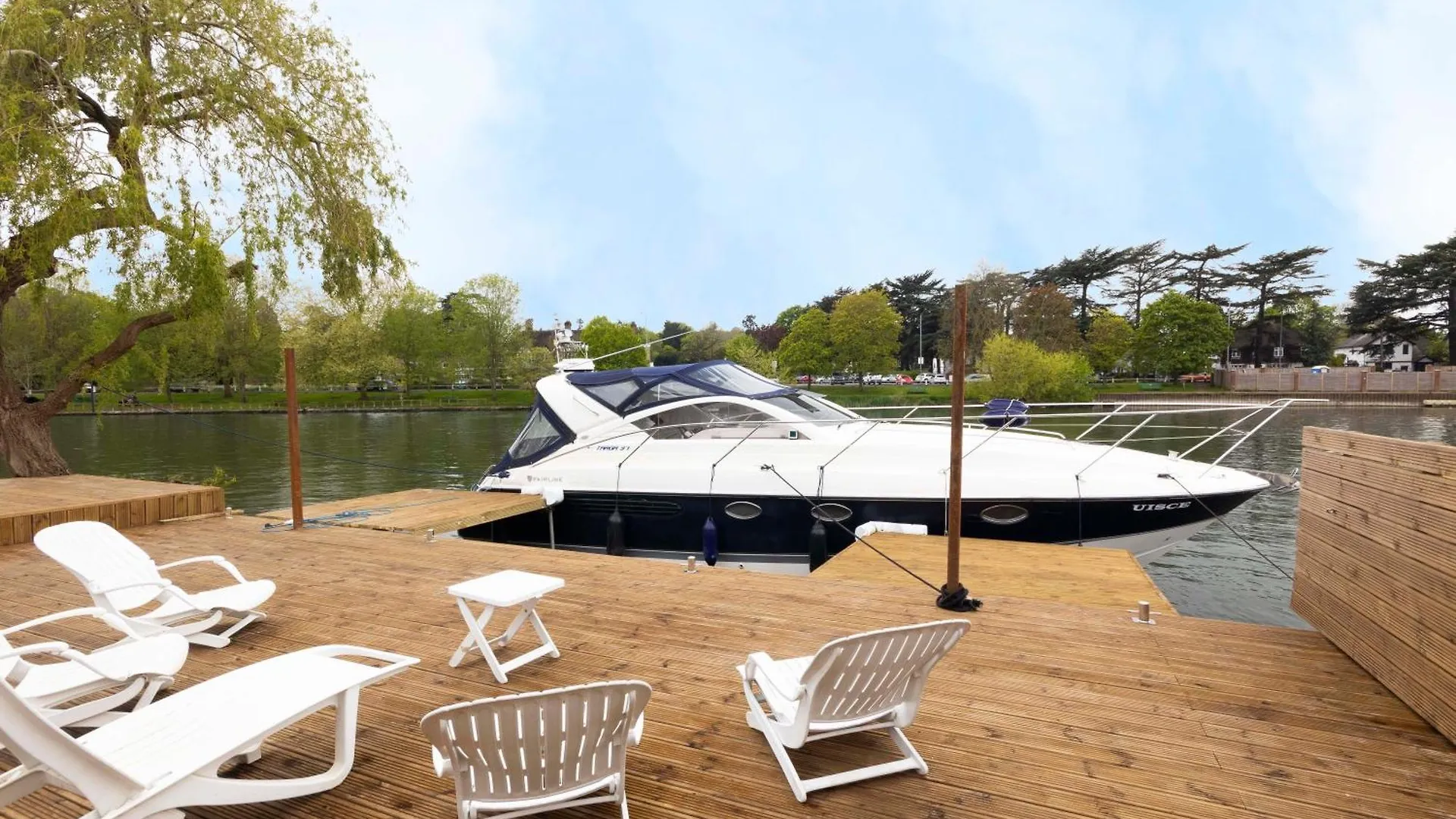 Lux 8Br Thamesfront Villa W Yacht & Sauna Staines-upon-Thames United Kingdom
