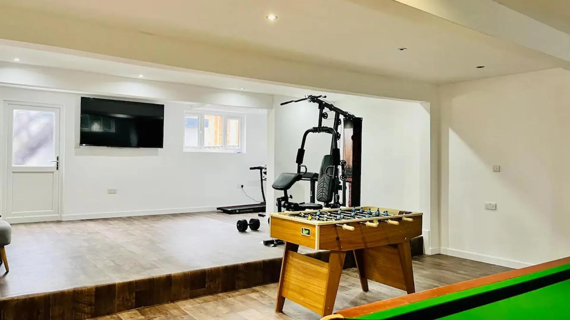 Lux 8Br Thamesfront Villa W Yacht & Sauna Staines-upon-Thames